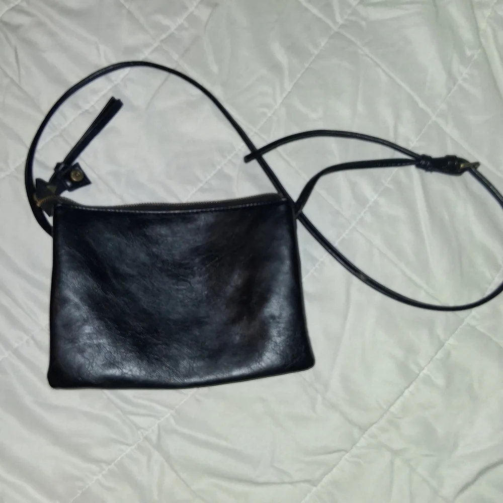 Classic Joy Susan Black Leather Crossbody Bag - Minimalist Everyday Style